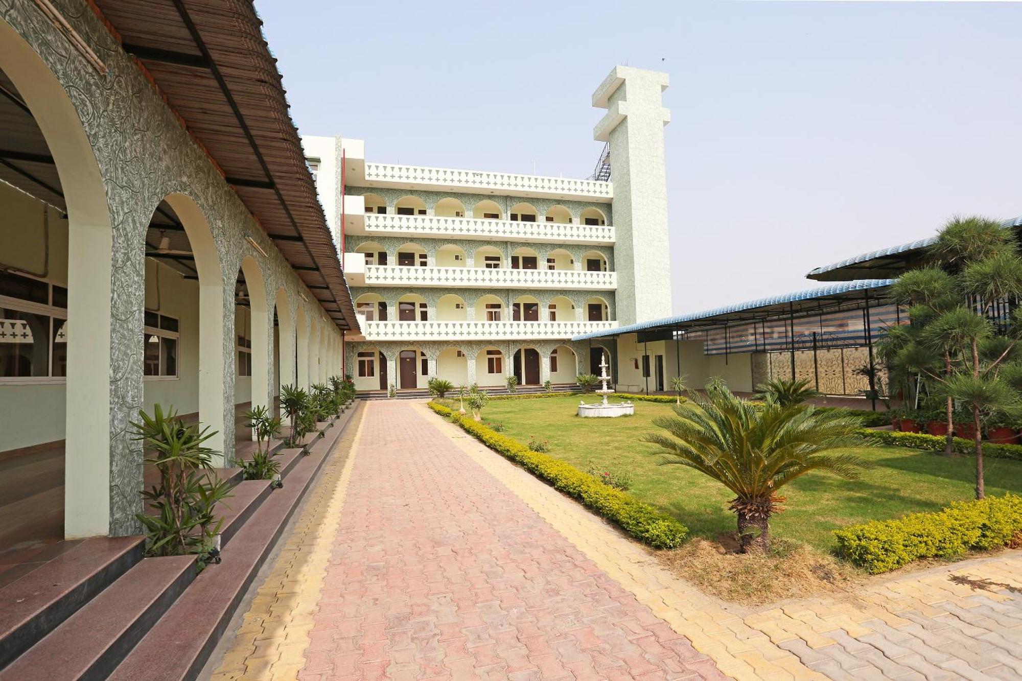 קוטה Hotel O Radhika Resort מראה חיצוני תמונה